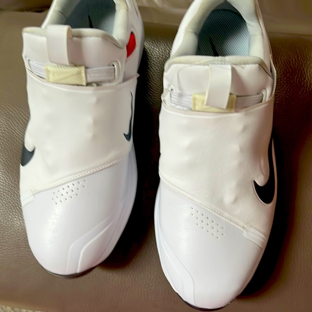 Men’s Nike golf shoe
